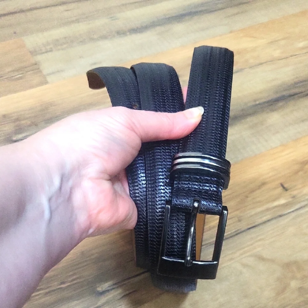 Black Italian Textured Leather Belt - 45/105